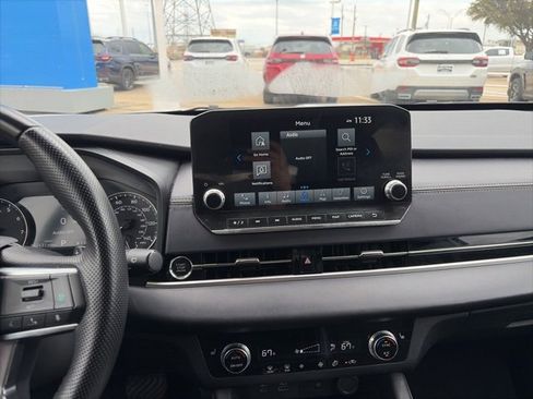 Used 2024 Mitsubishi Outlander SE image 12