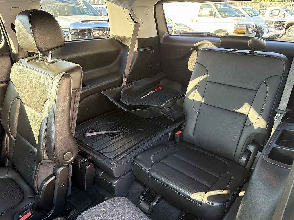 Used 2023 GMC Acadia SLT w/ Elevation Edition FWD image 42