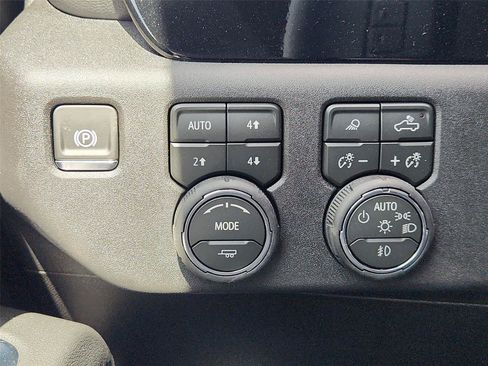 New 2026 Chevrolet Silverado 1500 RST AWD/4WD image 18