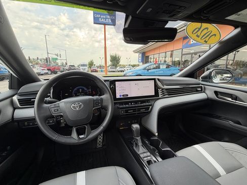 Used 2026 Toyota Camry SE w/ Multimedia Upgrade Package AWD/4WD image 11