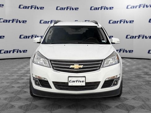 Used 2017 Chevrolet Traverse LT image 9
