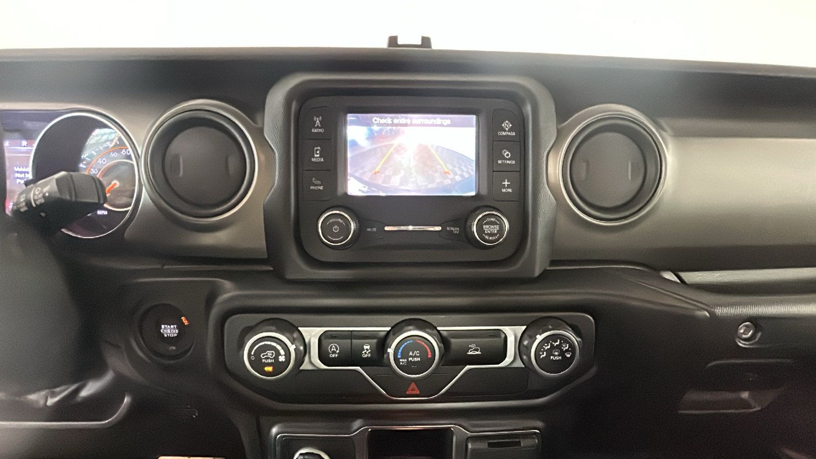 Used 2021 Jeep Wrangler Sport AWD/4WD image 28