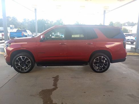 Used 2025 Chevrolet Tahoe RST AWD/4WD image 2