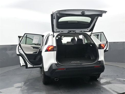 Used 2023 Toyota RAV4 XLE image 36