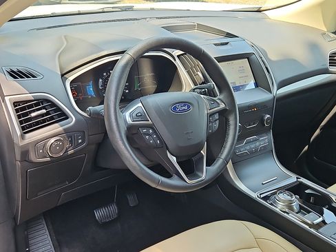 Used 2020 Ford Edge SEL w/ Convenience Package AWD/4WD image 26