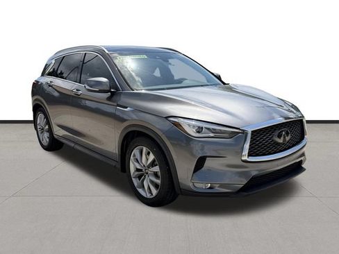 Used 2020 INFINITI QX50 Luxe w/ Navigation Package AWD/4WD image 3
