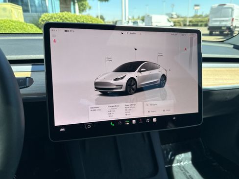 Used 2023 Tesla Model 3 Standard Range RWD image 23