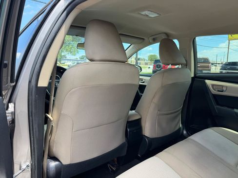Used 2016 Toyota Corolla LE FWD image 11