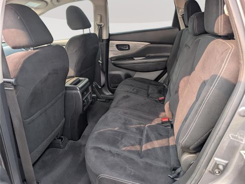 Used 2018 Nissan Murano SV AWD/4WD image 13