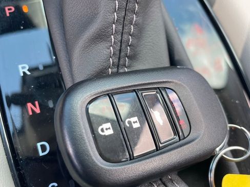 Used 2026 Honda HR-V LX image 13