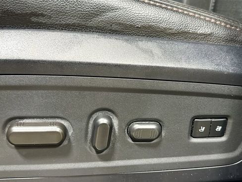 Used 2017 Lincoln Navigator L Reserve image 22