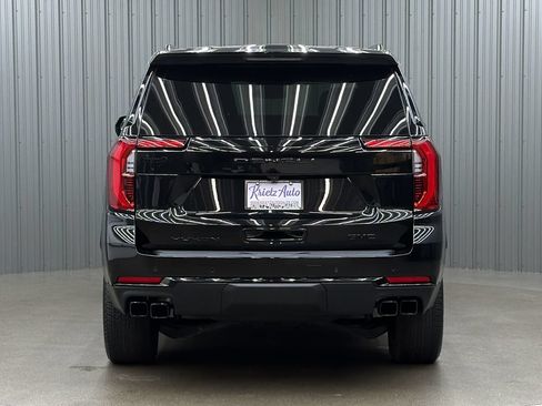 Used 2026 GMC Yukon Denali w/ Sun & Power Step Package AWD/4WD image 4