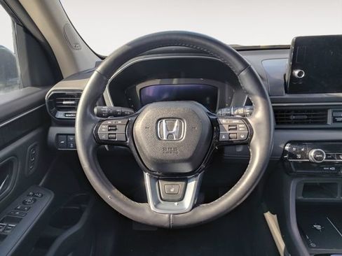 Used 2023 Honda Pilot Elite image 12