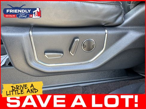 Used 2022 Ford Expedition Platinum AWD/4WD image 16