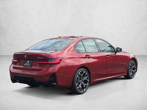 Used 2026 BMW 330i Sedan w/ M Sport Package RWD image 5