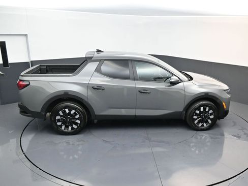 Used 2025 Hyundai Santa Cruz SE image 15