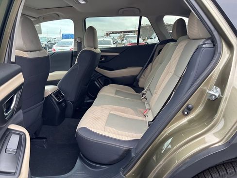 Used 2023 Subaru Outback Premium image 30
