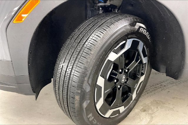 Certified 2026 Hyundai Santa Fe SEL FWD image 33