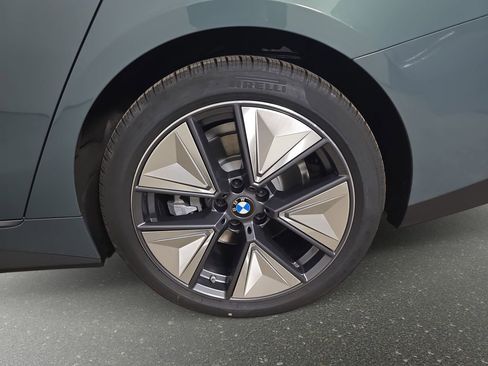 New 2026 BMW i4 xDrive40i w/ Premium Package image 34