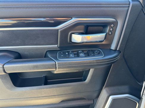 Used 2022 RAM 3500 Laramie AWD/4WD image 13