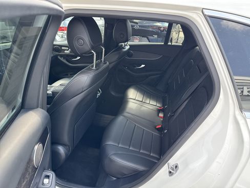 Used 2022 Mercedes-Benz GLC 300 4MATIC image 14