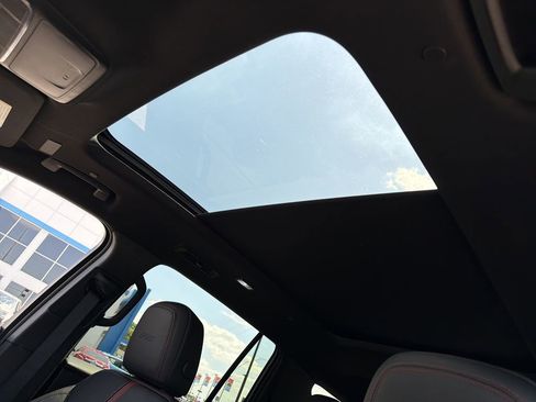 New 2026 Chevrolet Traverse RS w/ LPO, Floor Liner Package image 14