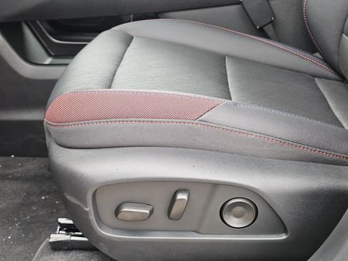 New 2026 Chevrolet Equinox RS FWD image 17