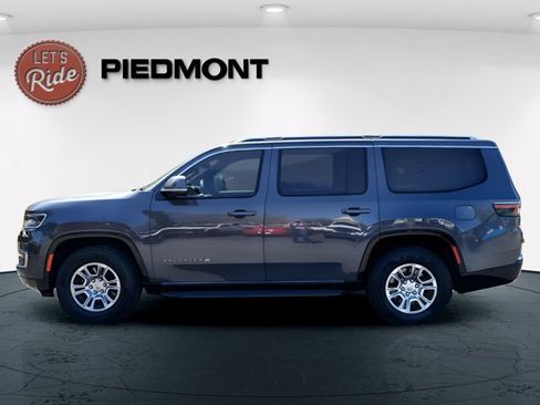 Certified 2022 Jeep Wagoneer Series I AWD/4WD image 8