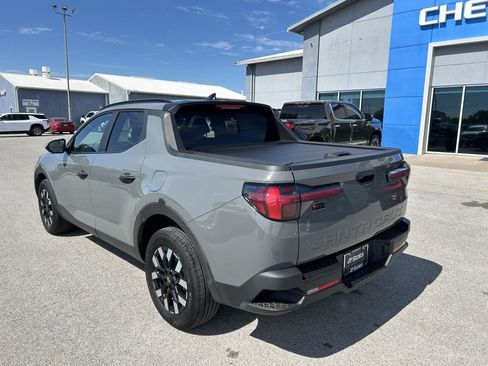 Used 2025 Hyundai Santa Cruz SEL FWD image 6