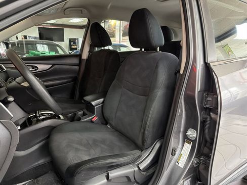 Used 2016 Nissan Rogue S image 10