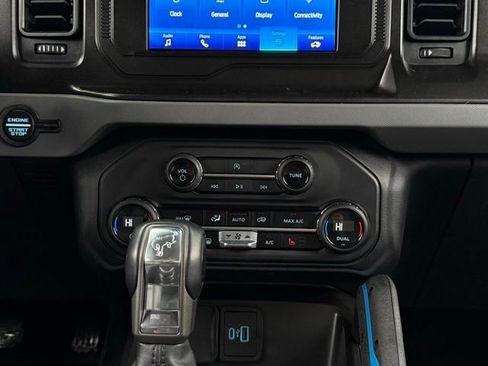 Used 2023 Ford Bronco Black Diamond image 23