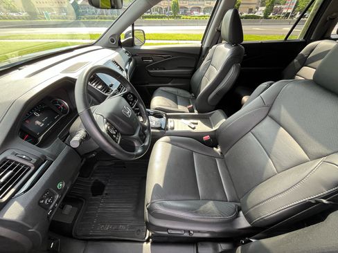 Used 2022 Honda Pilot Elite image 16