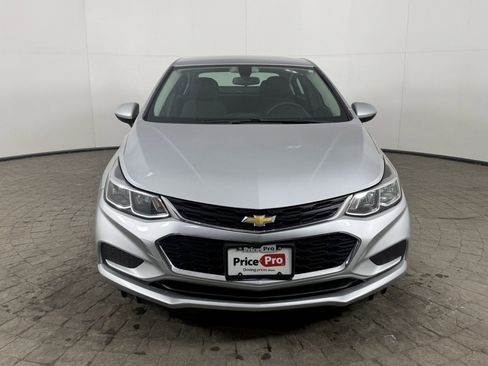 Used 2017 Chevrolet Cruze LS image 2