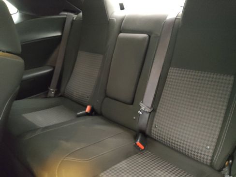 Used 2019 Dodge Challenger SXT RWD image 18