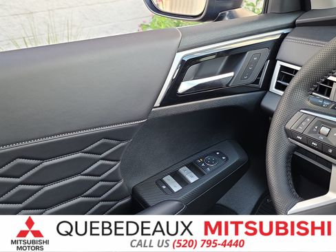 New 2026 Mitsubishi Outlander SEL FWD image 27