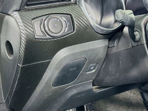 Used 2018 Ford Mustang Coupe image 10