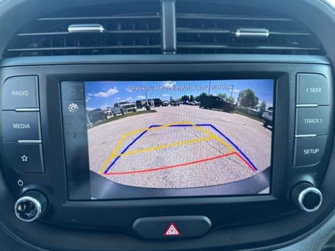 Used 2022 Kia Soul LX w/ Technology Package FWD image 19