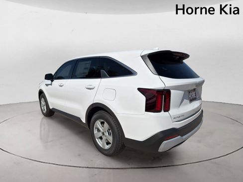 New 2026 Kia Sorento LX FWD image 5