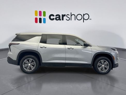 Used 2024 Chevrolet Traverse LS FWD image 6