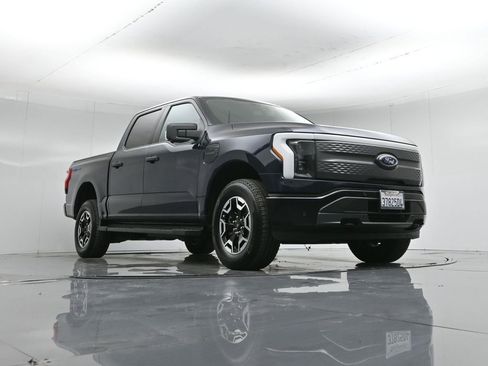 Used 2023 Ford F150 Lightning XLT image 53