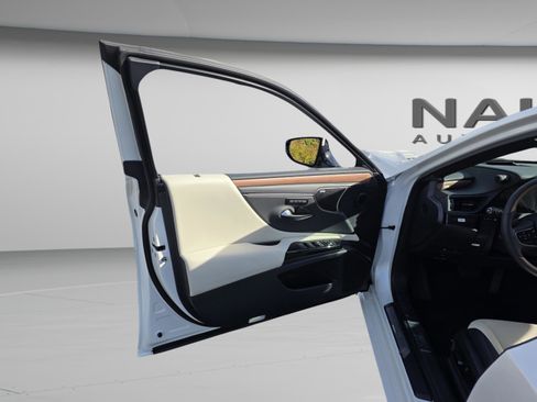 New 2025 Lexus ES 350 Ultra Luxury image 27