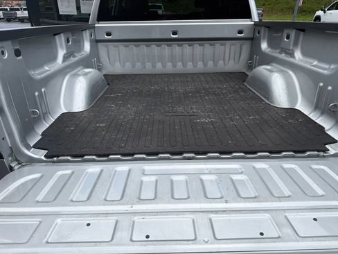 Used 2017 Chevrolet Silverado 1500 LT w/ All Star Edition AWD/4WD image 12
