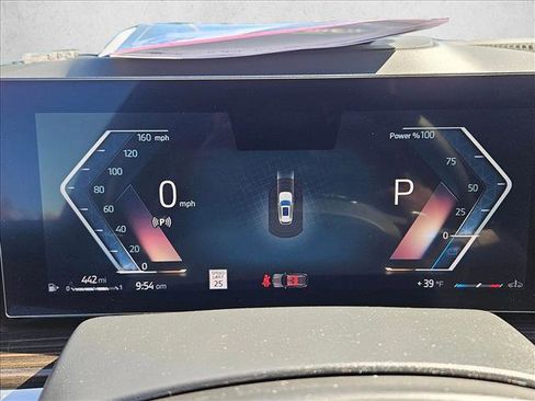 Used 2025 BMW X5 xDrive40i w/ Parking Assistance Package AWD/4WD image 11