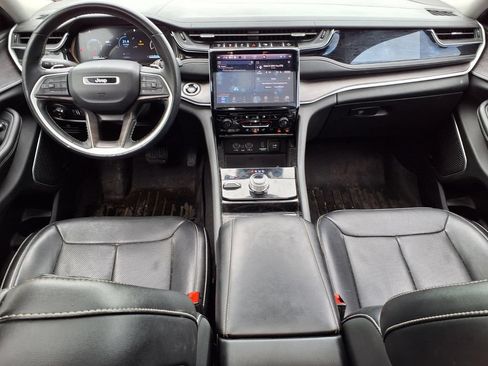 Used 2022 Jeep Grand Cherokee L Limited w/ Luxury Tech Group II AWD/4WD image 10