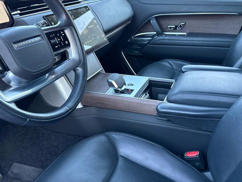 Certified 2024 Land Rover Range Rover Long Wheelbase SE image 20