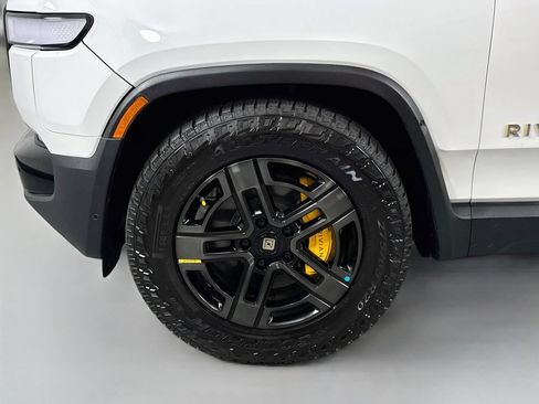 Used 2022 Rivian R1T Launch Edition AWD/4WD image 11