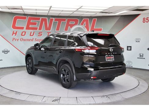 New 2026 Nissan Rogue SV w/ Cold Weather Package FWD image 3
