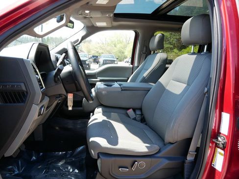 Used 2016 Ford F150 XLT w/ Equipment Group 302A Luxury AWD/4WD image 15