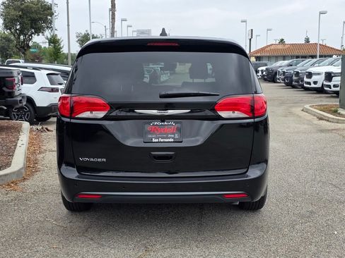 New 2026 Chrysler Voyager LX FWD image 5