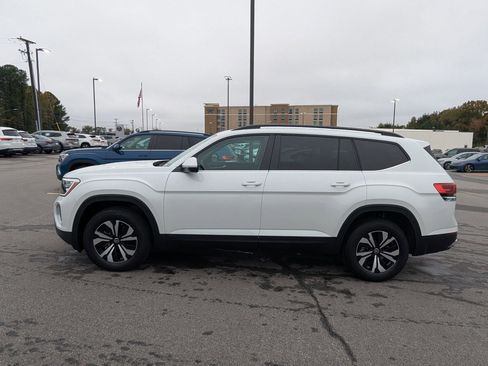 New 2026 Volkswagen Atlas SE image 6